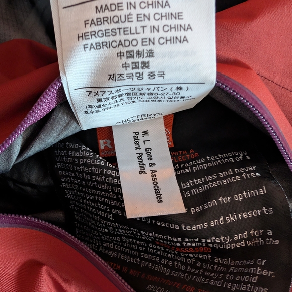 Arc'teryx Women's Revinna Snowboarding Gore-Tex Shell Jacket - Picture 11 of 14